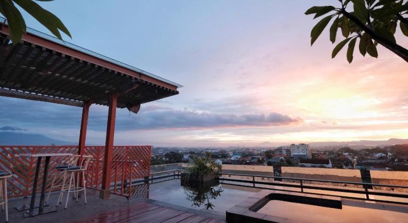 All Nite & Day Hotel Yogyakarta - Gejayan Exteriör bild