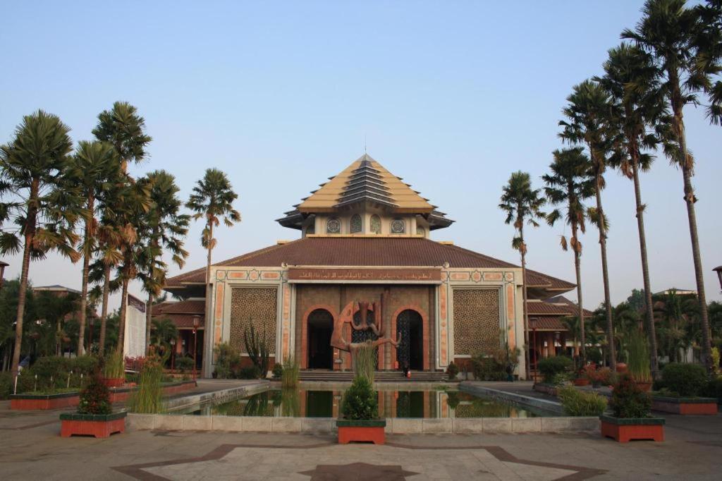 All Nite & Day Hotel Yogyakarta - Gejayan Exteriör bild